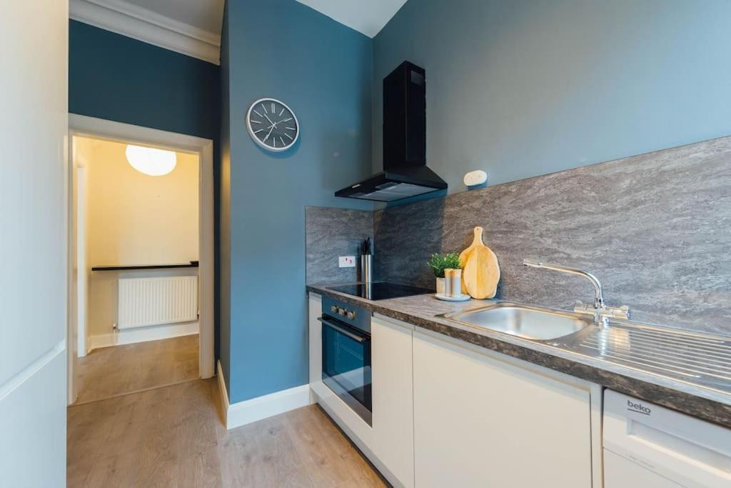 Stylish Stirling Apartment - Free Parking 外观 照片